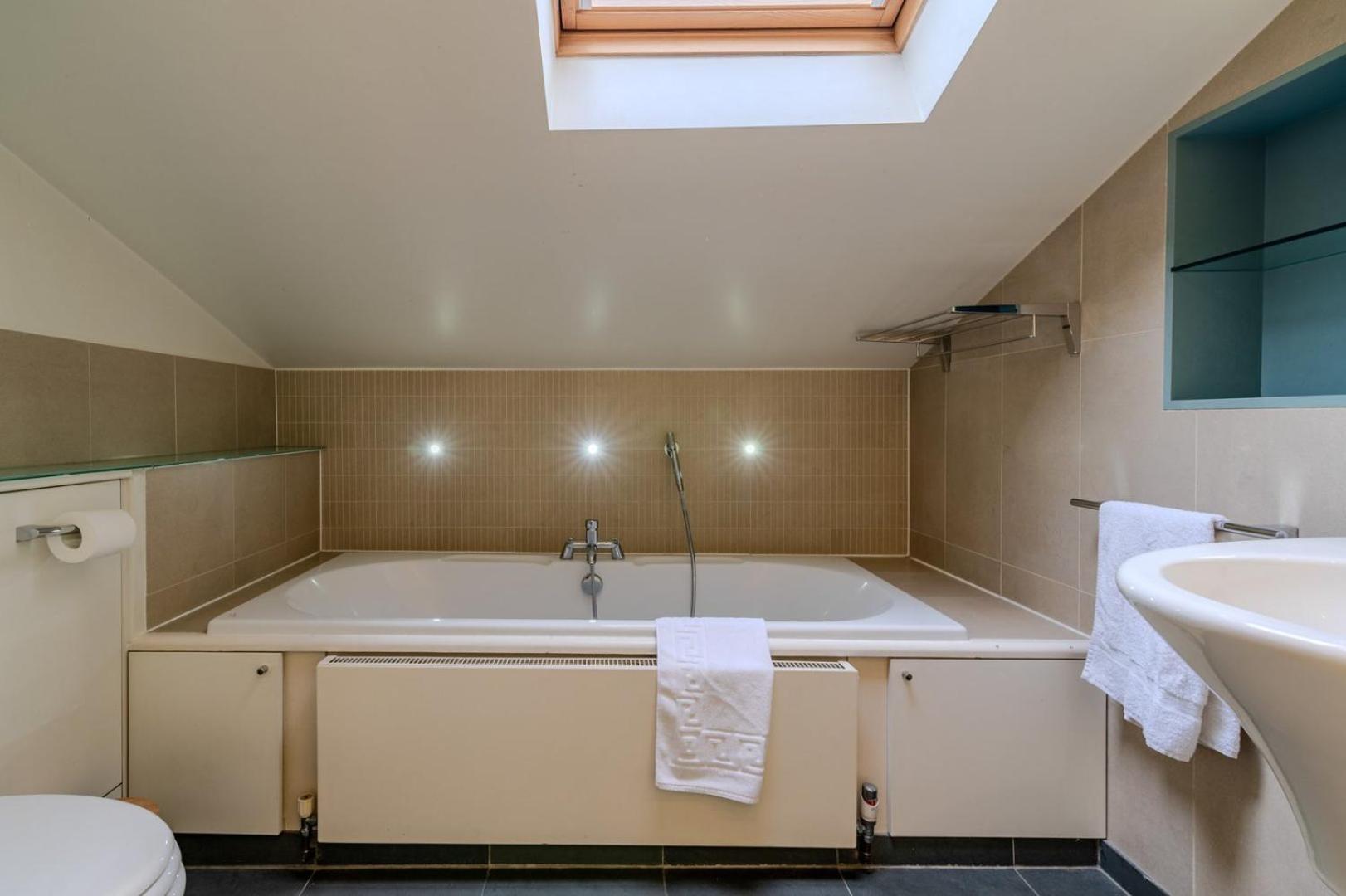 Beautiful Three Bedroom House In West Ferienhaus London